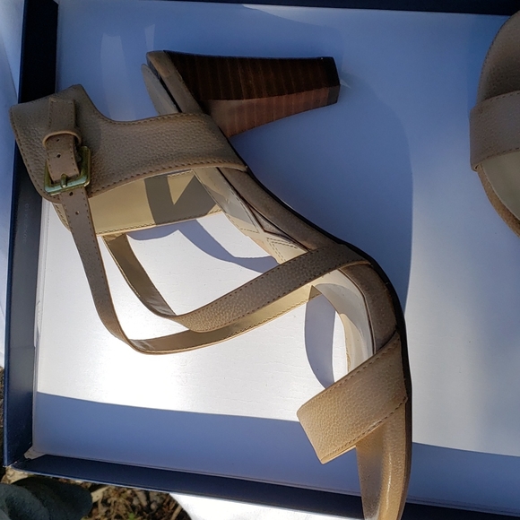 Never wore them - Picture 3 of 3